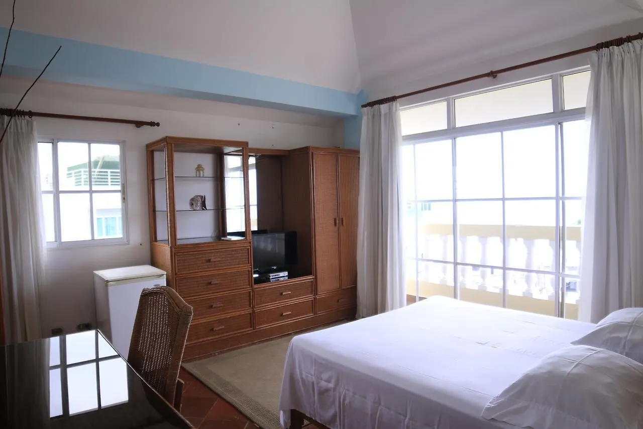Hotel Residencial Las Palmeras De Willy Boca Chica Resort