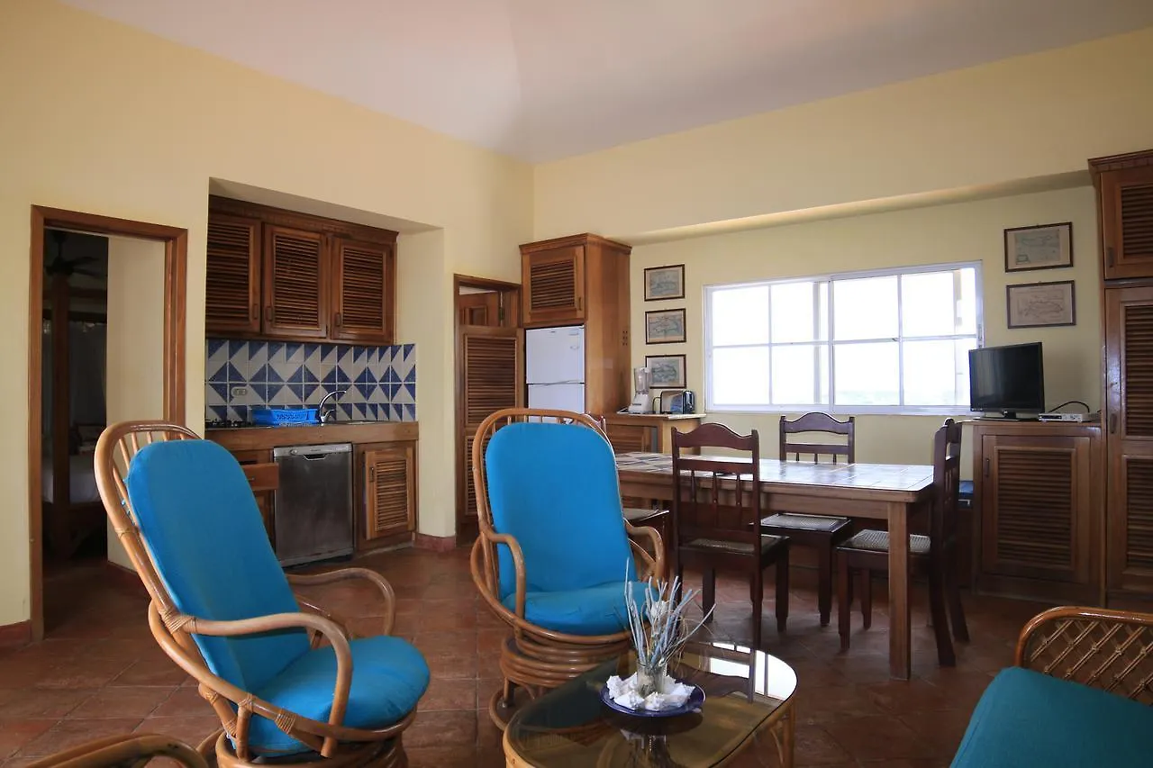 Hotel Residencial Las Palmeras De Willy Boca Chica Resort