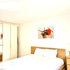 https://large-room-luxembourg-free-parking-12mins-airport.luxembourghotelsguide.com